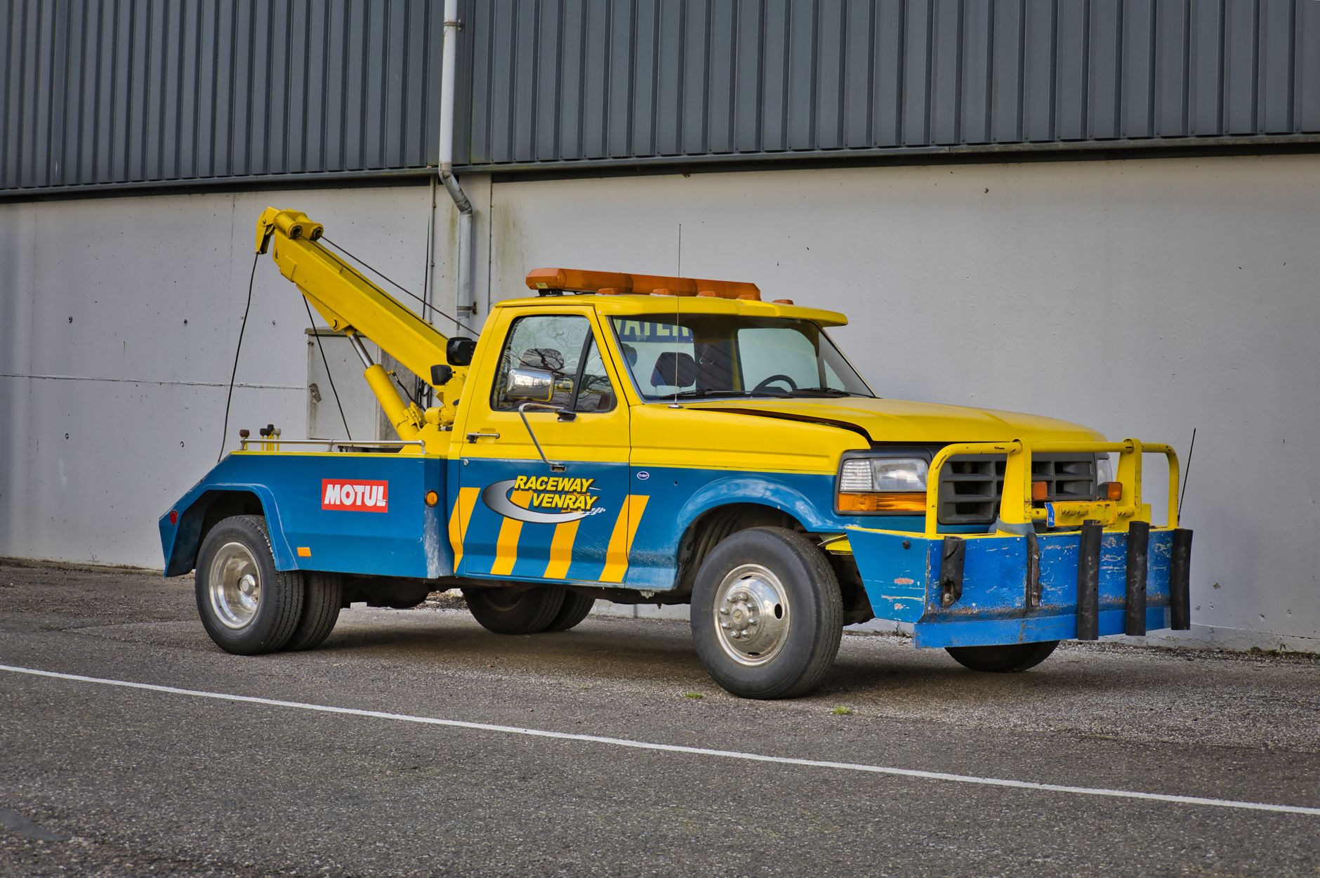 Remorquage voiture équipe à Antibes